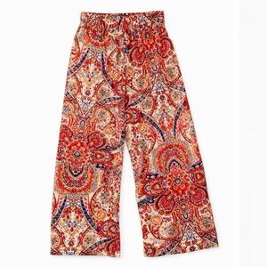 🍒NWOT! Red Paisley Boho Pant